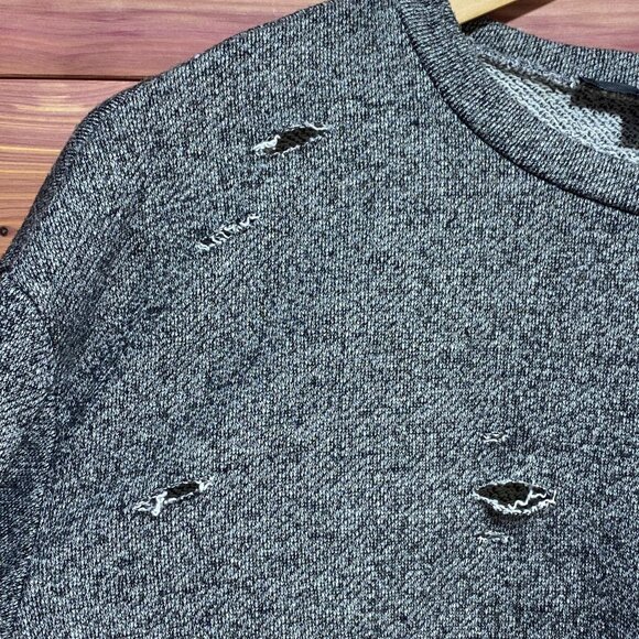 Lulus Womens Distressed Cropped Sweatshirt Gray Long Sleeve Pullover Top size XS - Picture 8 of 8